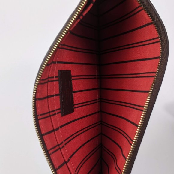 SOLD Louis Vuitton Damier Ebene Neverfull Pouch - Picture 3 of 7